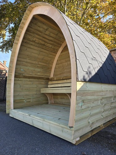 Snug pod party outside - snug,